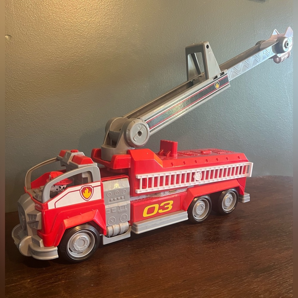 Paw Patrol, Marshall’s Transforming Movie City Fire Truck